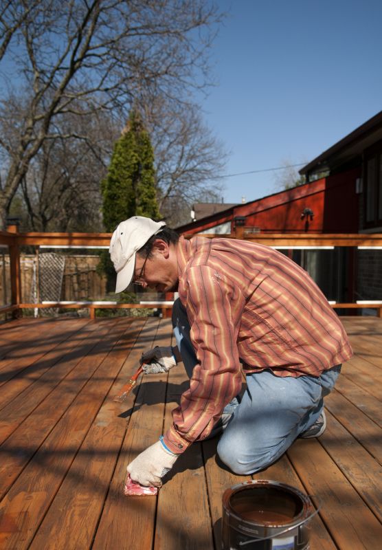 Deck Staining & Finishing